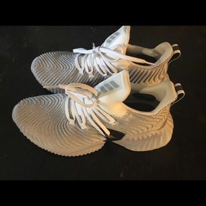 Adidas Alphabounce Instinct Athletic Shoe